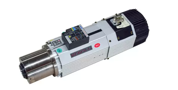 <b>Spindle configuration</b><br/>9kW high-power spindle, improving cutting efficiency