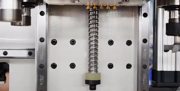 <b>Motion mechanism</b><br/>Transmission mechanism: z-axis adopts ball screw, with high movement precision and compact structure.