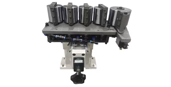 <b>5-roller pressing unit</b><br/>The unit is designed to reduce impact on the tape and panel and is independently driven to ensure consistent pressing. Pressure rollers are fitted with glue scrapers to clear glue residue for easier routine maintenance.