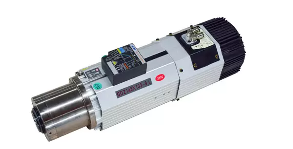<b>Spindle configuration</b><br/>9kW high-power spindle, improving cutting efficiency