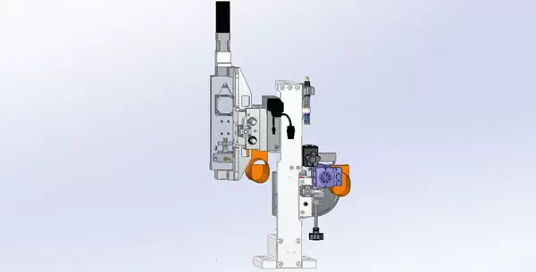 <b>Servo Trimming Mechanism</b><br/>Based on different shapes, servo control enables precise contour trimming, creating rounded corners at the top and bottom edges of the edge banding for a more perfect finish.