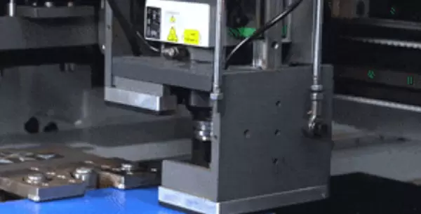 <b>Double air floatation table in the right and left side(patent)</b><br/>High precision, protects the plate from being scratched.