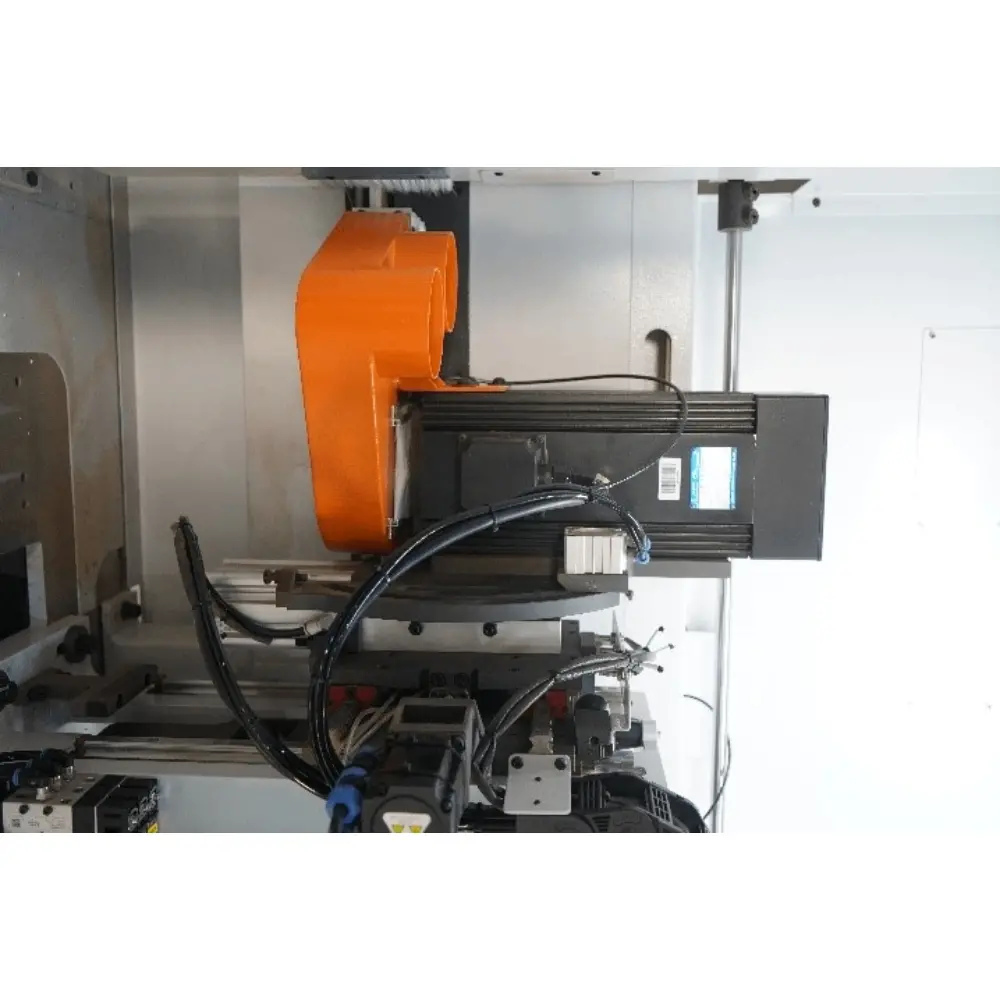 <b>Servo side & vertical grooving unit</b><br/>Freely switch between vertical and side grooving.