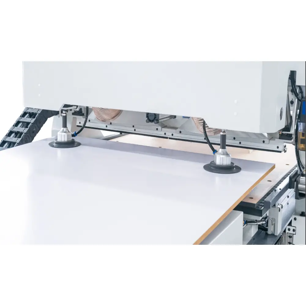 <b>Grab mechanism</b><br/>Standard with vacuum cup for automatic feeding workpiece.