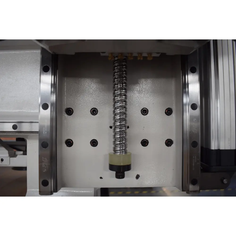 <b>Transmission Machanism</b><br/>Z axis is driven by ball screw,high precession in motion and compact structure.